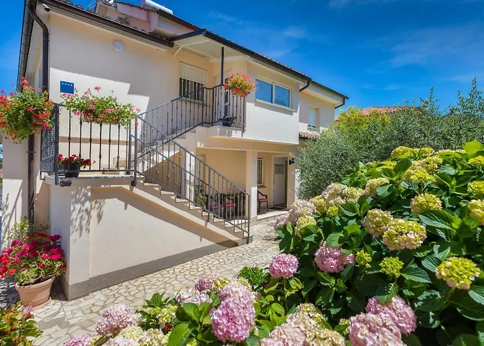 Apartamento Hortensia Pula